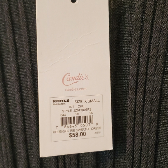 Junior's Fitted Dress - Picture 3 of 3